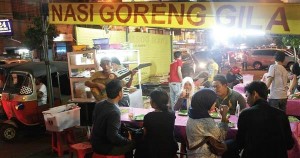 Food Truck on Sabang Street (image courtesy : news portal okezone[dot]com]
