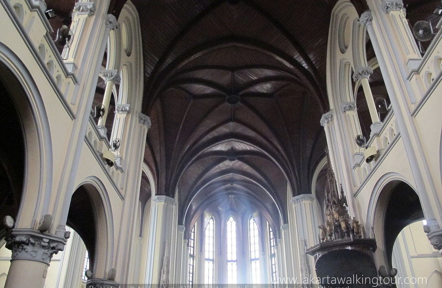 neo gothic style in catedral jakarta