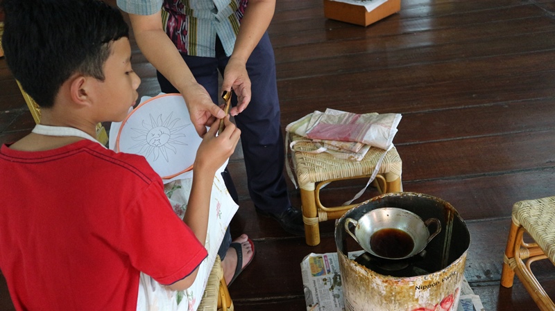 batik waxing process